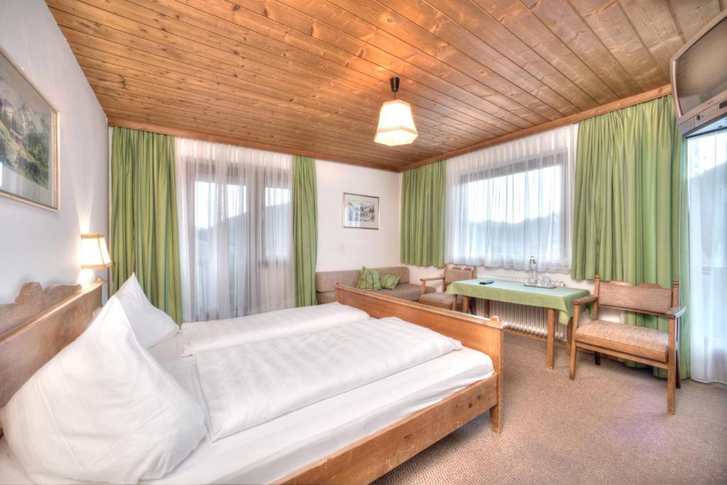 Barenwirth Hotel Innsbruck Room photo